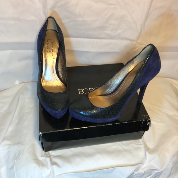 💙🖤BCBG PUMPS🖤💙 NWOT - Picture 2 of 5